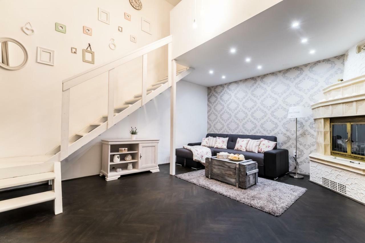 Bpr Vintage Garden Apartment With Terrace & Sauna Budapest Extérieur photo