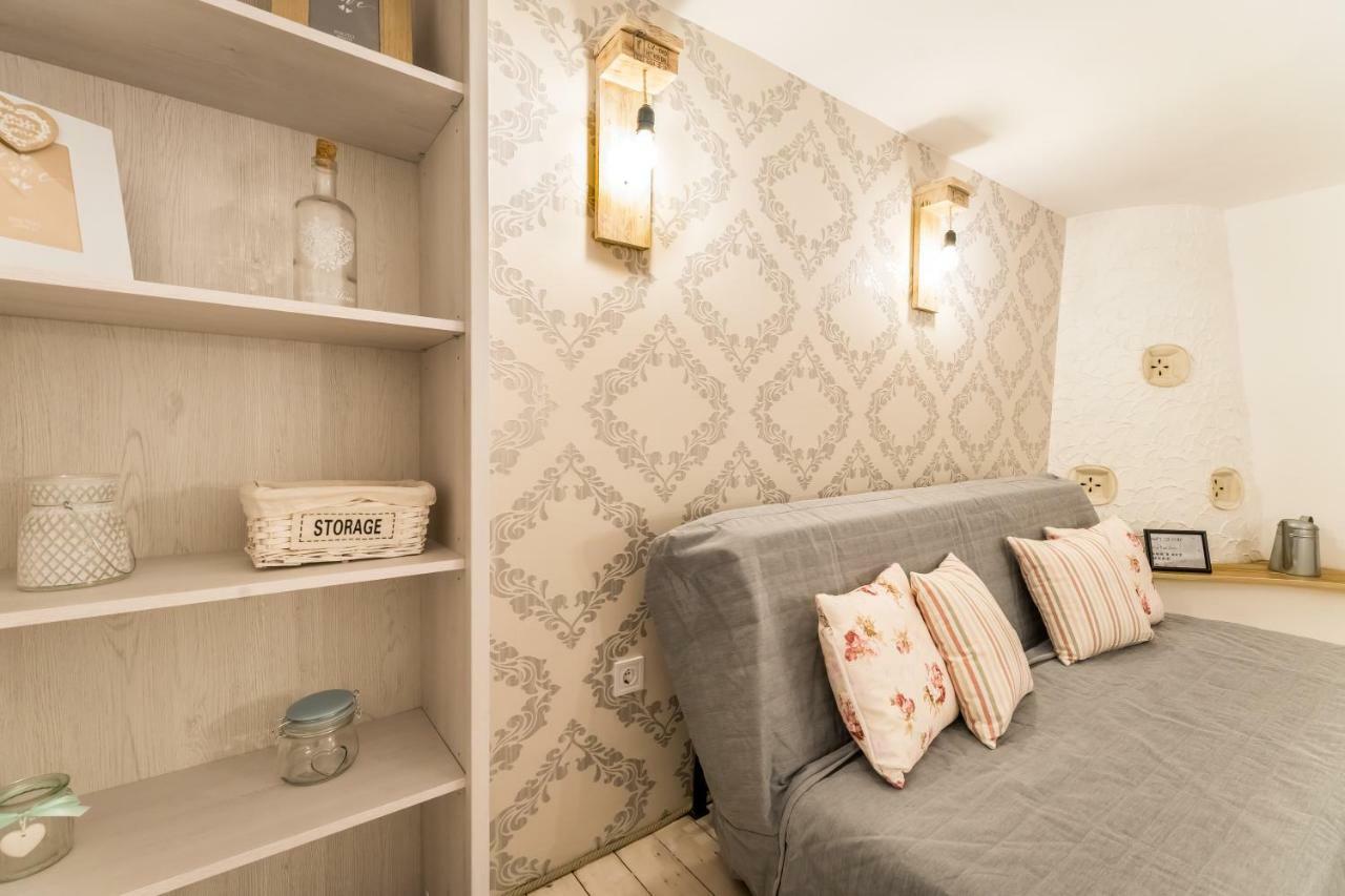 Bpr Vintage Garden Apartment With Terrace & Sauna Budapest Extérieur photo