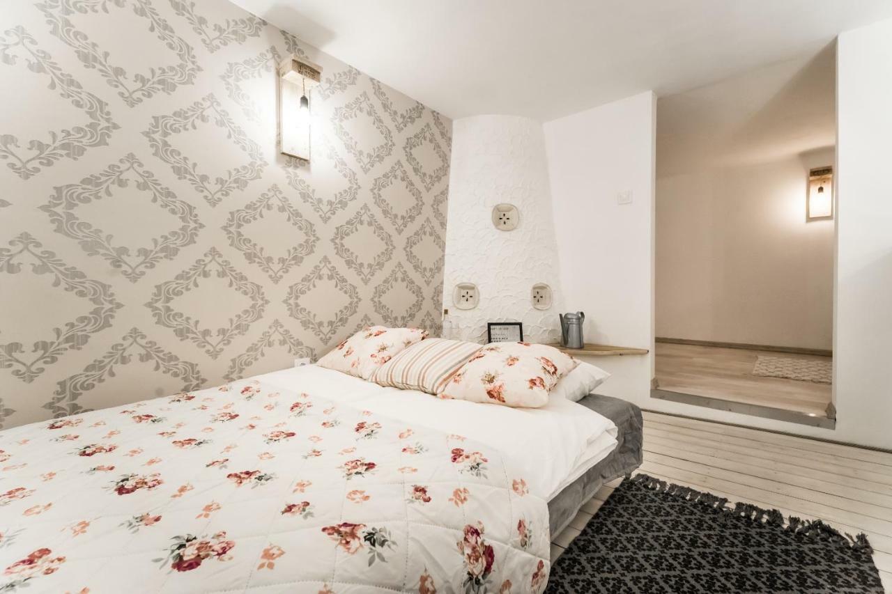 Bpr Vintage Garden Apartment With Terrace & Sauna Budapest Extérieur photo