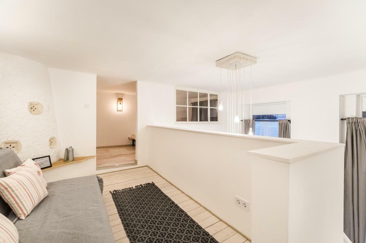 Bpr Vintage Garden Apartment With Terrace & Sauna Budapest Extérieur photo